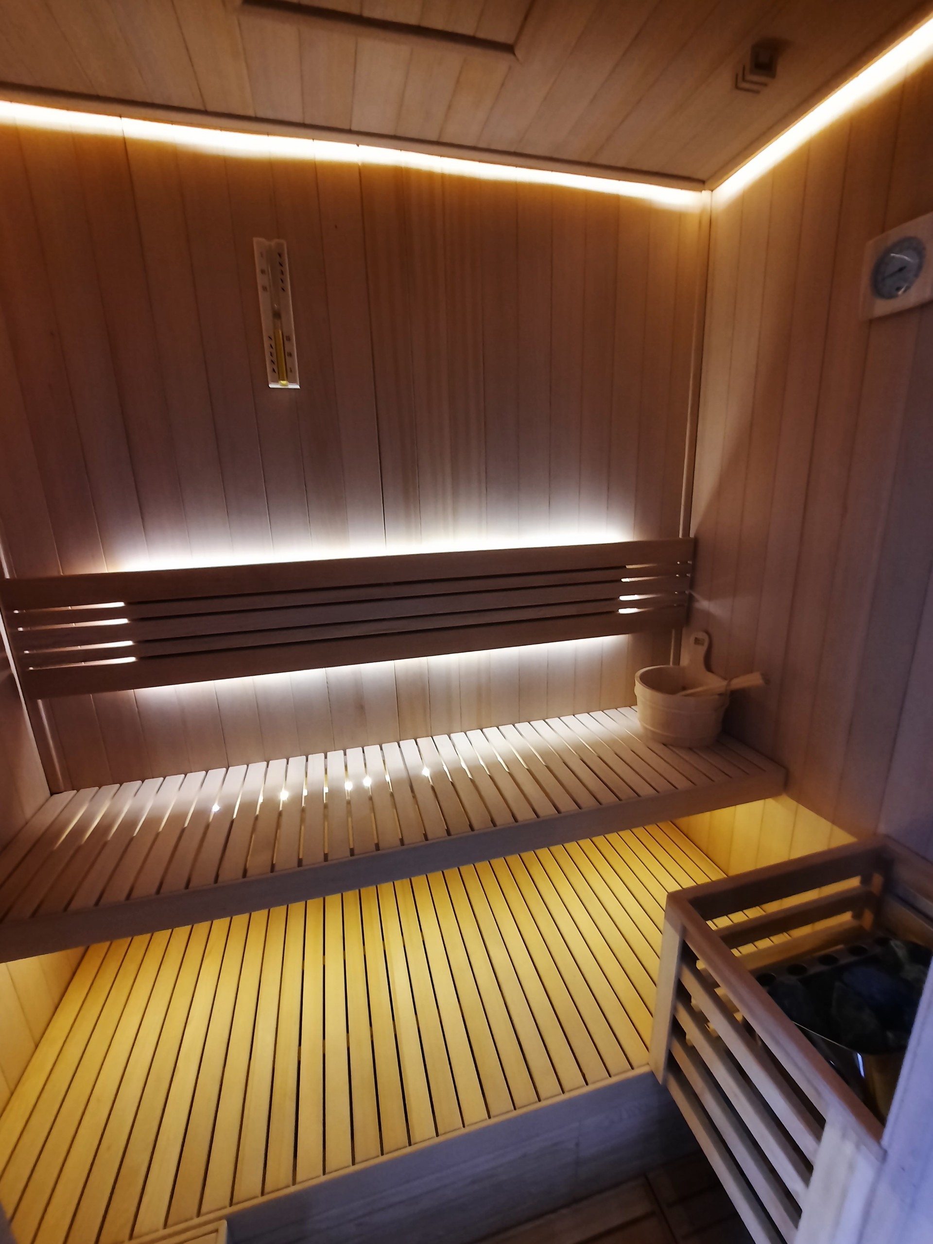 Dự Án Thi Công Cụm Phòng Xông Hơi Biệt Thự Cao Cấp Tại Thanh Hóa | Helios Sauna