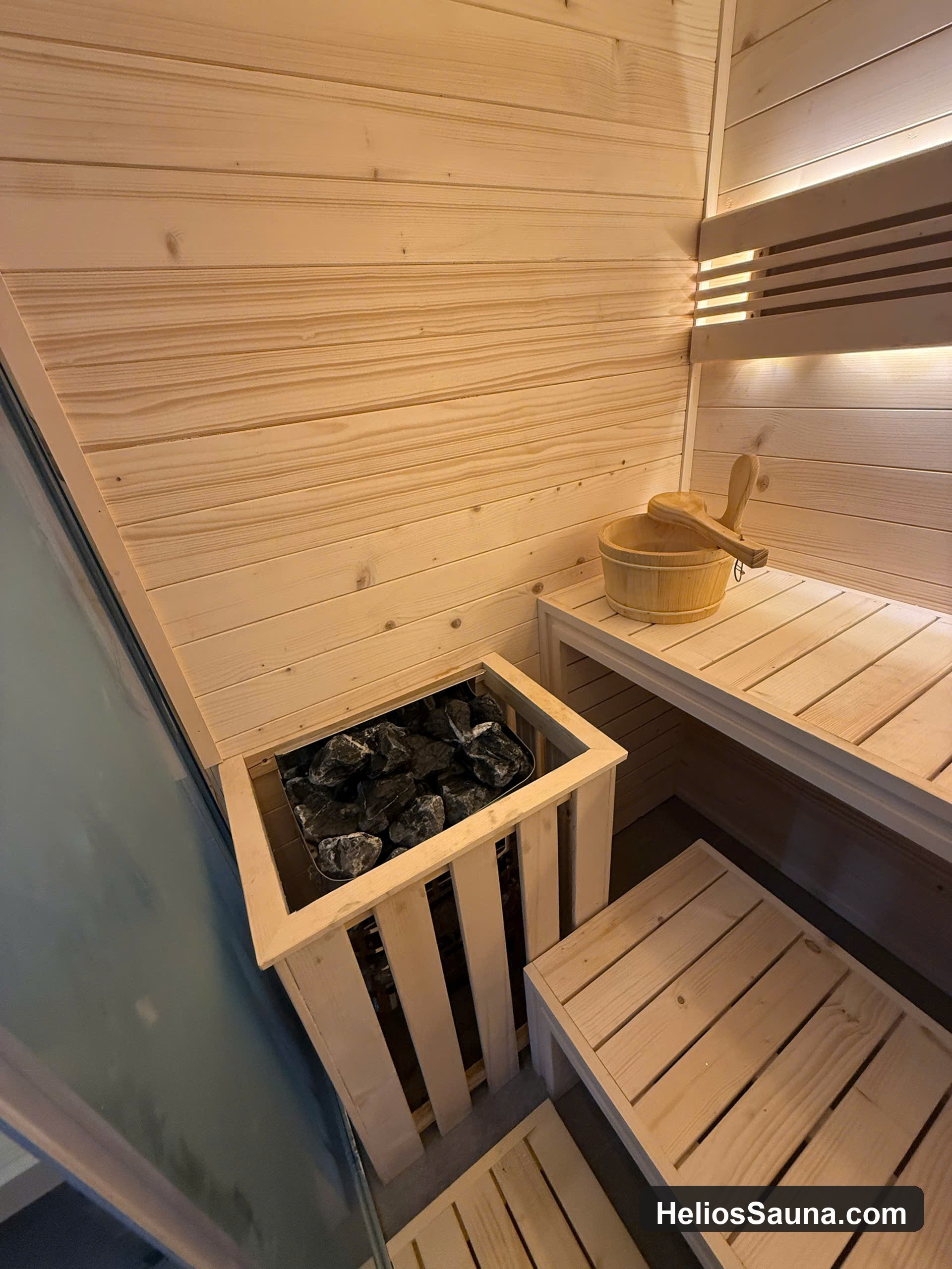 Nghiệm thu hoàn thiện hệ thống phòng xông hơi căn hộ dịch vụ cao cấp Fraser Residence - Helios Sauna