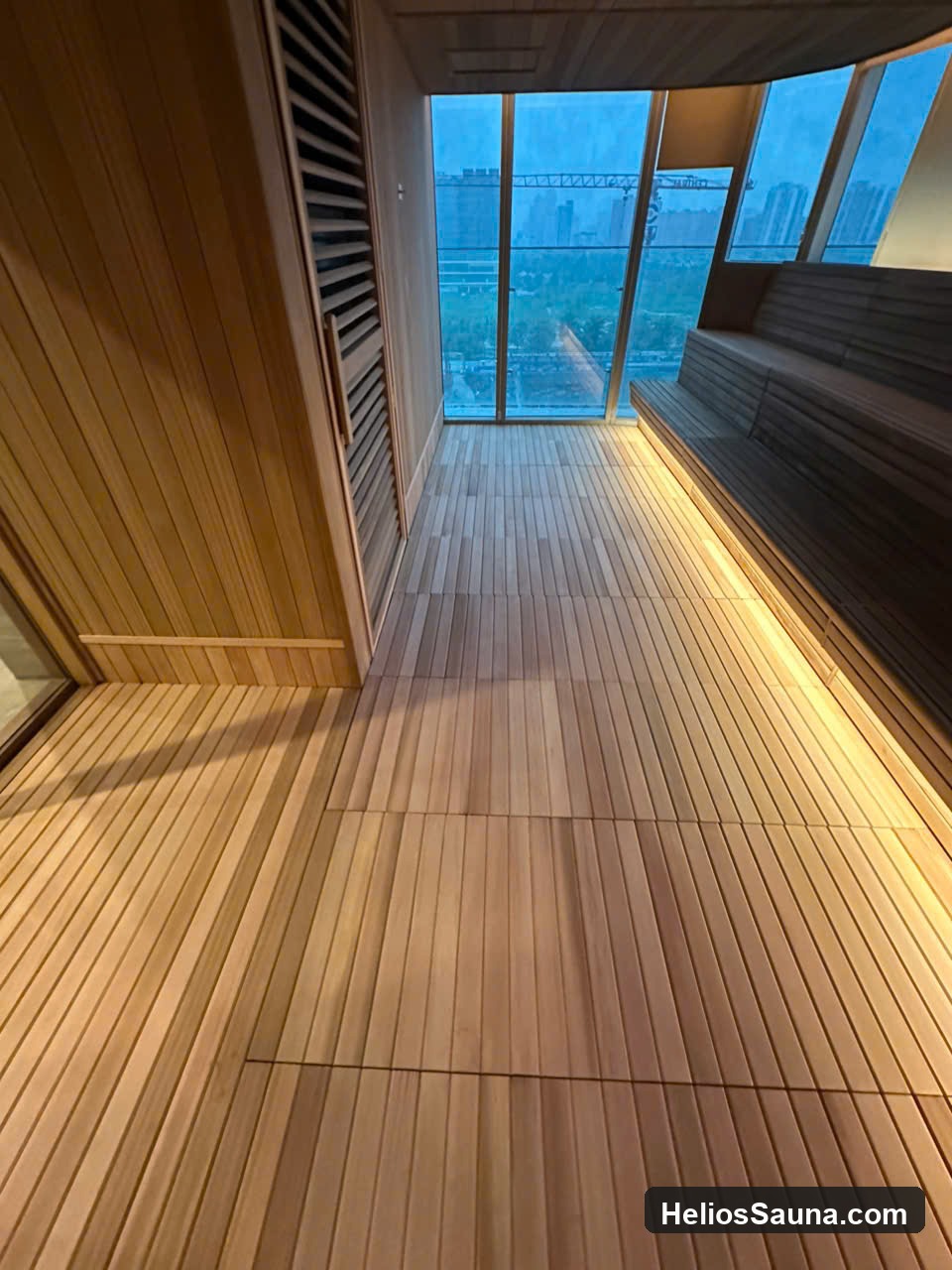 Dự Án Thi Công Tổ Hợp Phòng Xông Hơi Khách Sạn 5 Sao Shilla Daewoo B3CC1 Hà Nội | Helios Sauna 2 Hệ thống vách gỗ Tuyết Tùng và ghế băng 2 tầng tại Shilla Daewoo Hà Nội - Helios Sauna